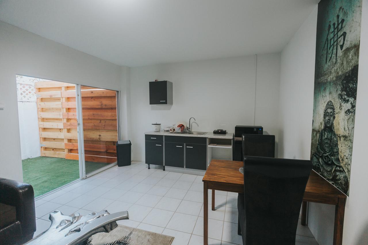 Buddha Studios Aruba Palm Beach Extérieur photo