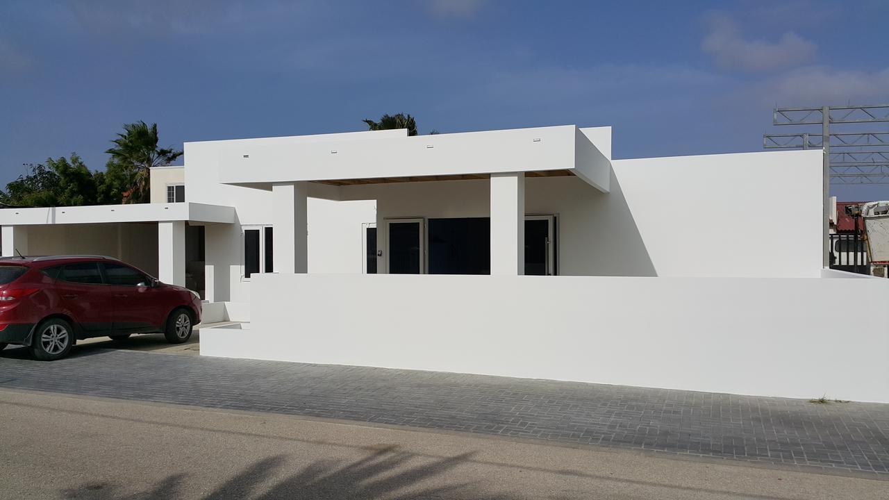 Buddha Studios Aruba Palm Beach Extérieur photo